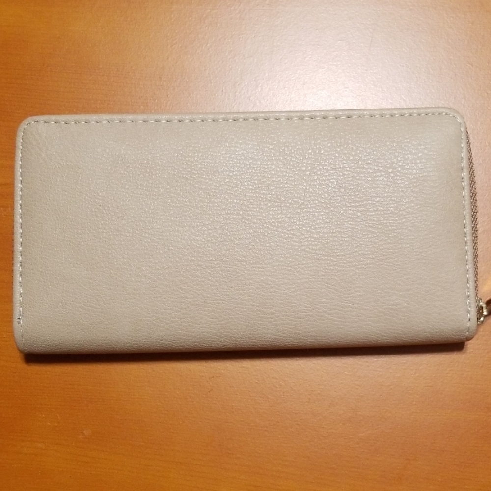 New Wallet - Picture 2 of 3